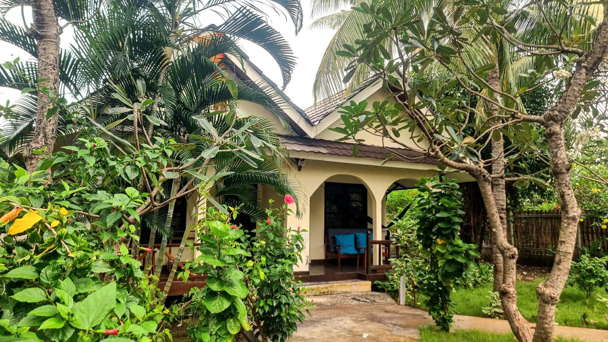 Ananda B&B Gili Air Room photo